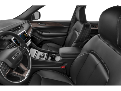 2026 Jeep Grand Cherokee Altitude