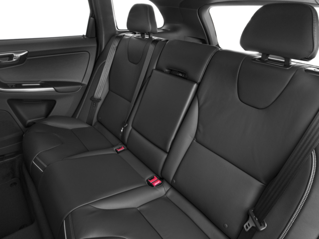 2017 Volvo XC60 T6 R-Design