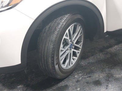 2022 Ford Escape SEL