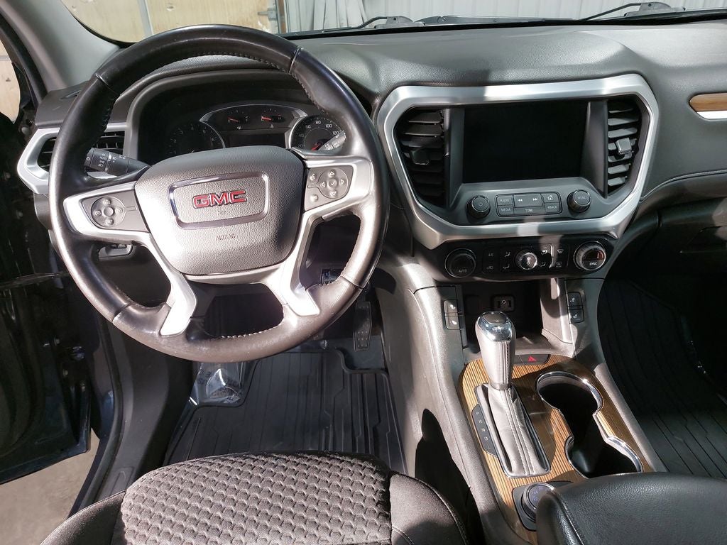 2018 GMC Acadia SLE-2