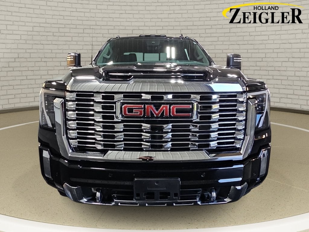 2025 GMC Sierra 2500HD Denali
