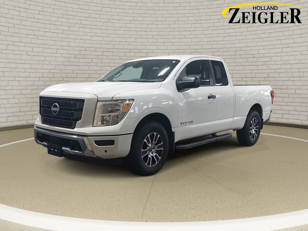 2024 Nissan Titan SV