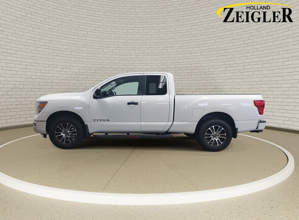 2024 Nissan Titan SV