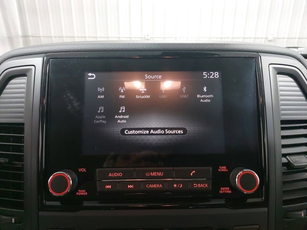 2024 Nissan Titan SV