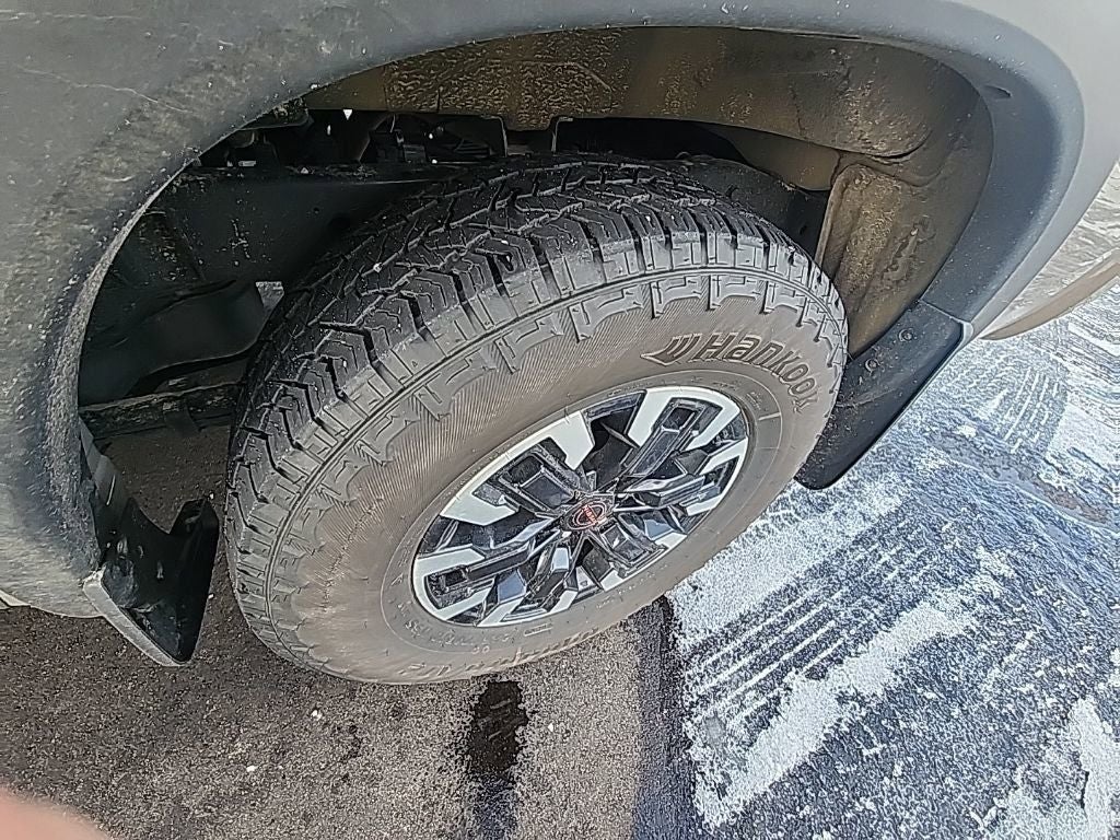 2024 Nissan Frontier PRO-4X