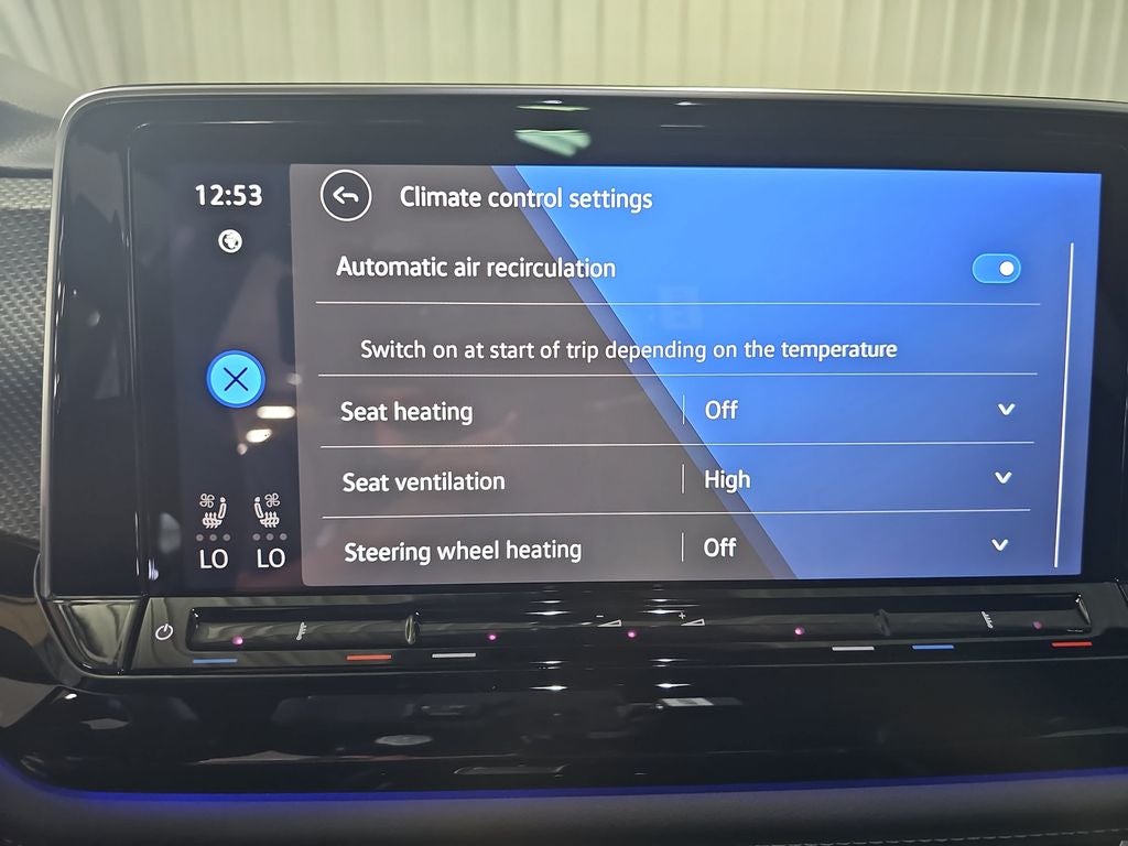 2026 Volkswagen Atlas Cross Sport SEL Premium R-Line
