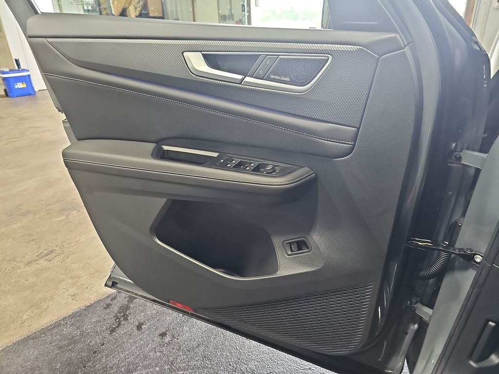 2026 Volkswagen Atlas Cross Sport SEL Premium R-Line