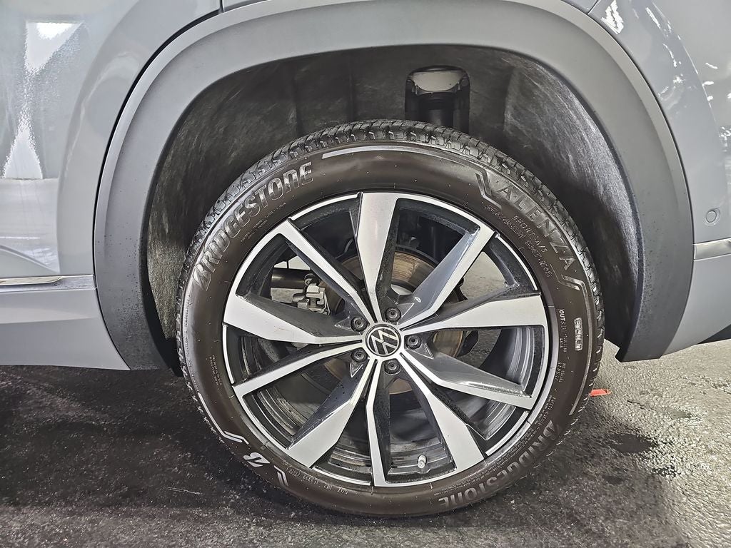 2026 Volkswagen Atlas Cross Sport SEL Premium R-Line