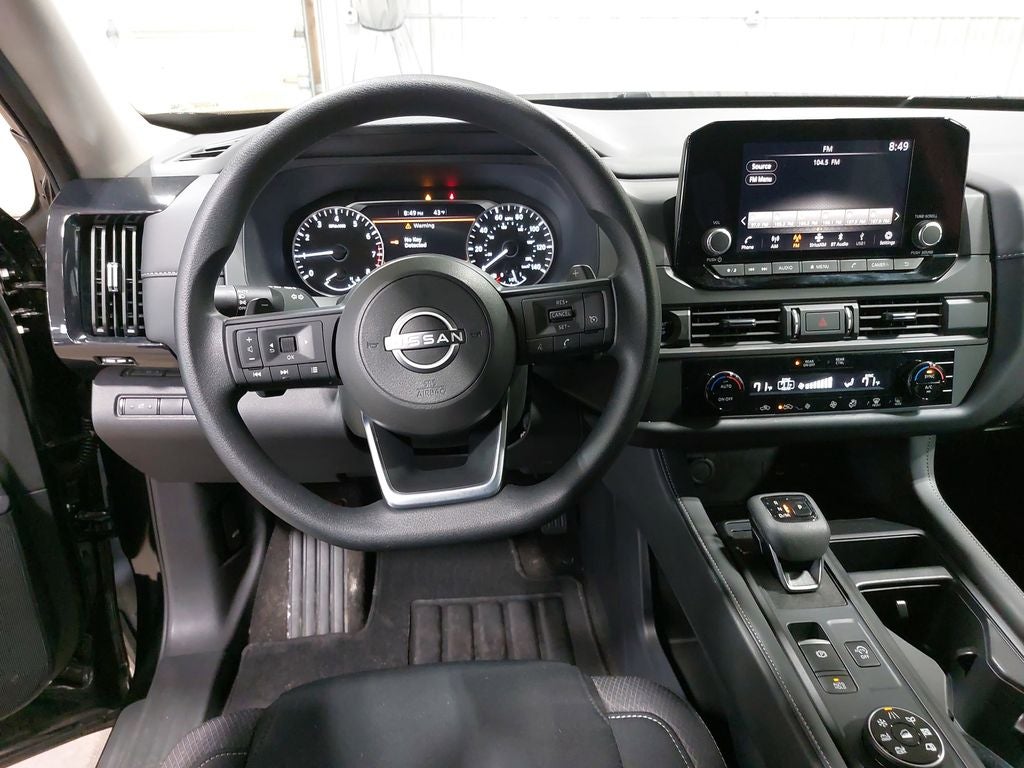 2025 Nissan Pathfinder S