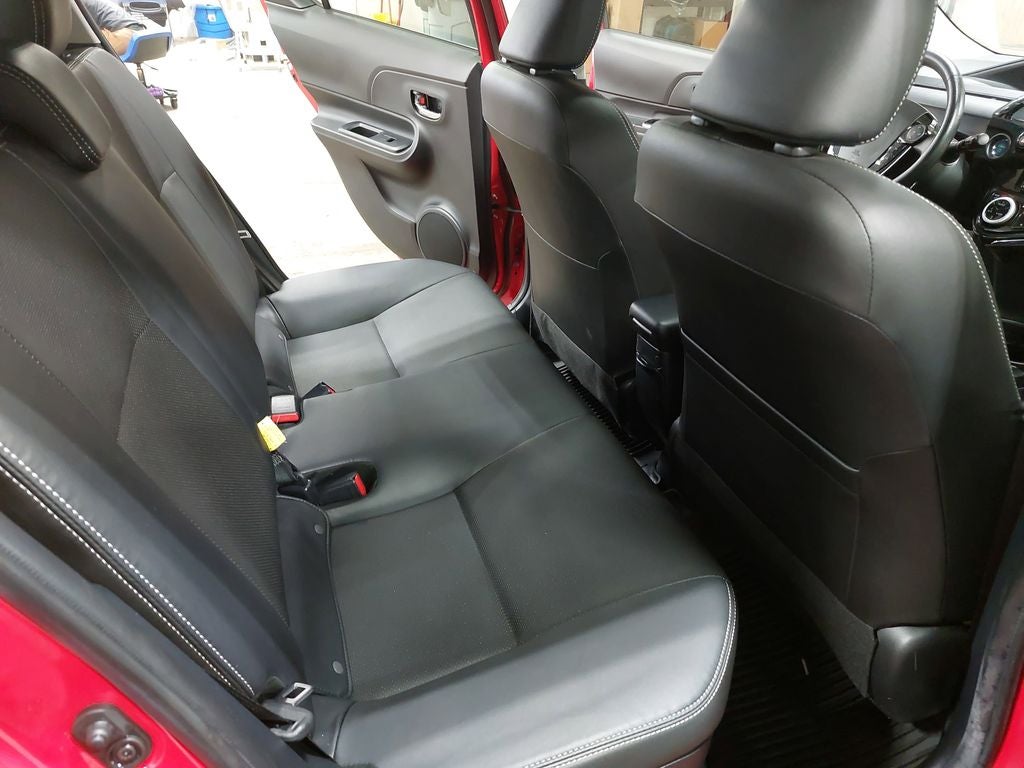 2018 Toyota Prius c Four