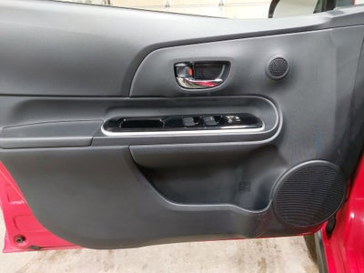 2018 Toyota Prius c Four