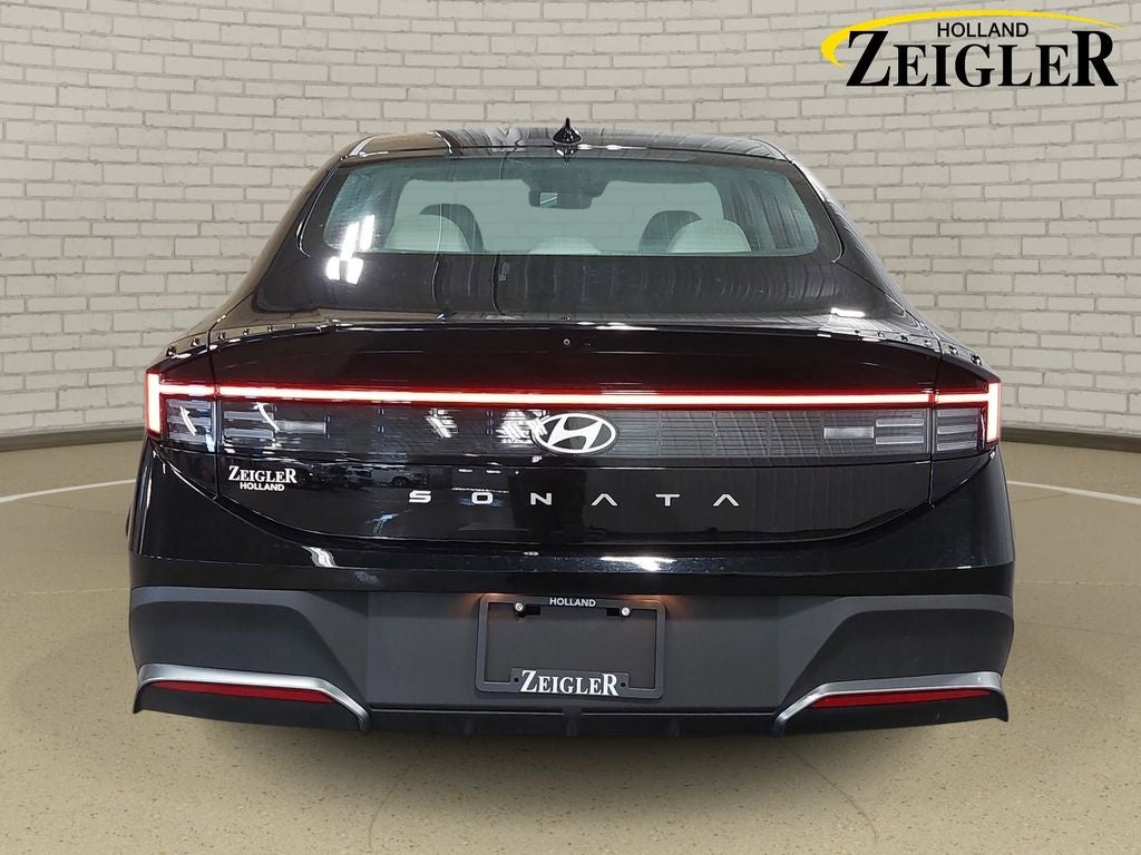 2025 Hyundai Sonata SE