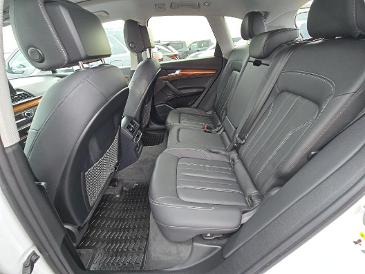 2023 Audi Q5 45 S line Premium quattro