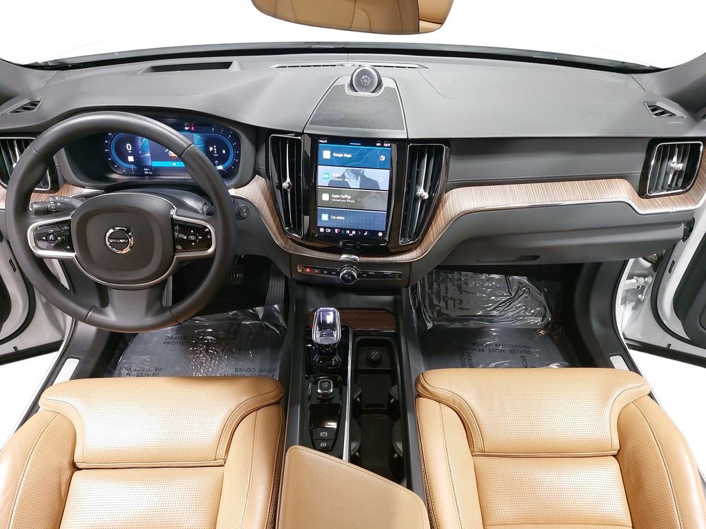 2023 Volvo XC60 B6 Ultimate Bright Theme