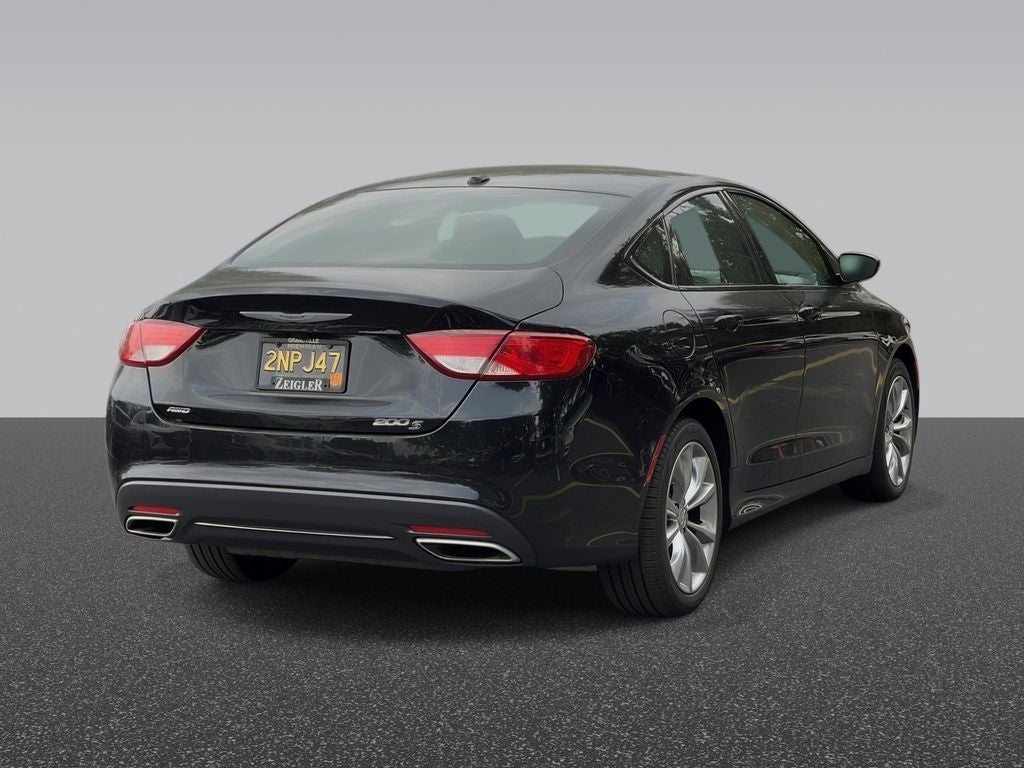 2015 Chrysler 200 S