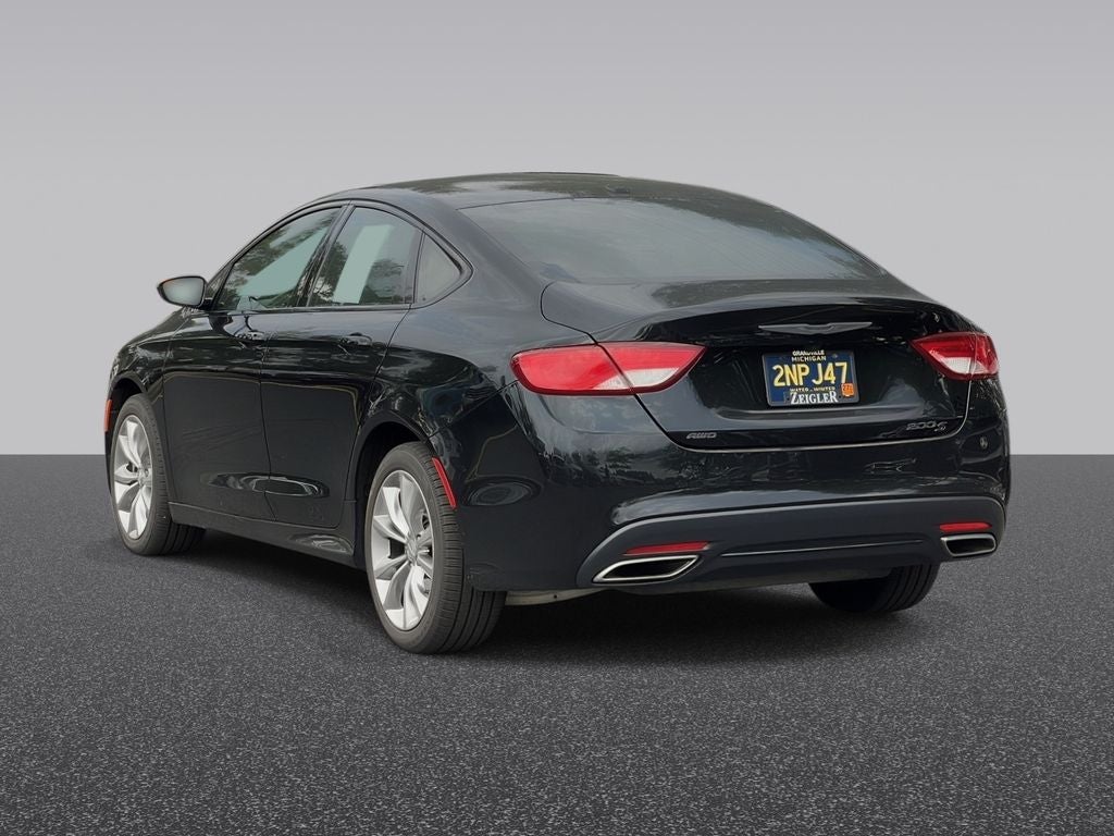 2015 Chrysler 200 S