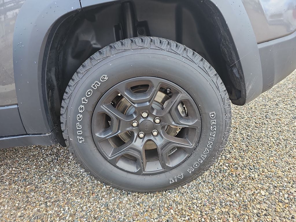 2022 Jeep Cherokee Trailhawk