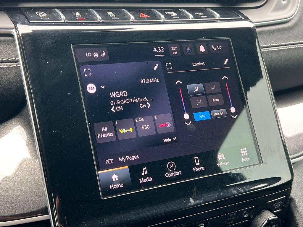 2022 Jeep Grand Cherokee Altitude