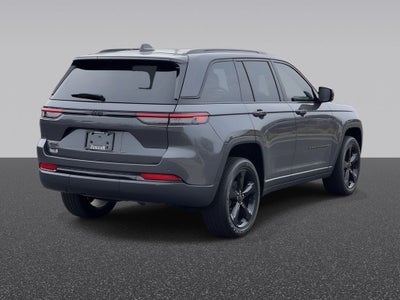 2022 Jeep Grand Cherokee Altitude