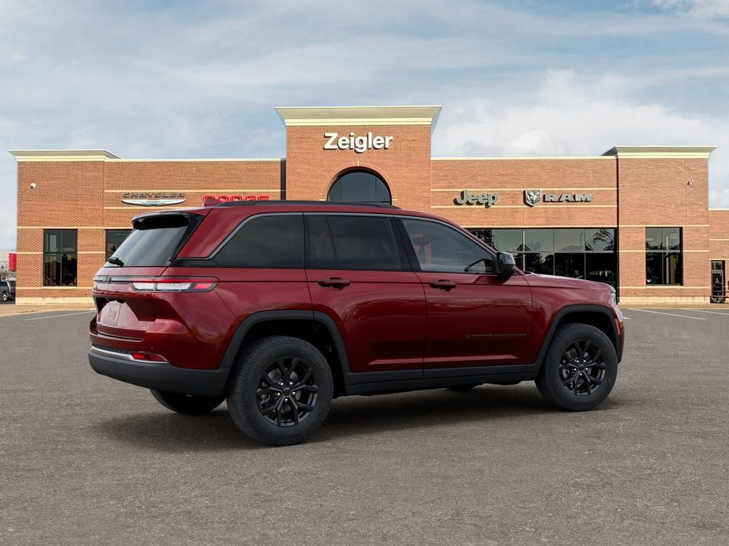 2026 Jeep Grand Cherokee Laredo Altitude