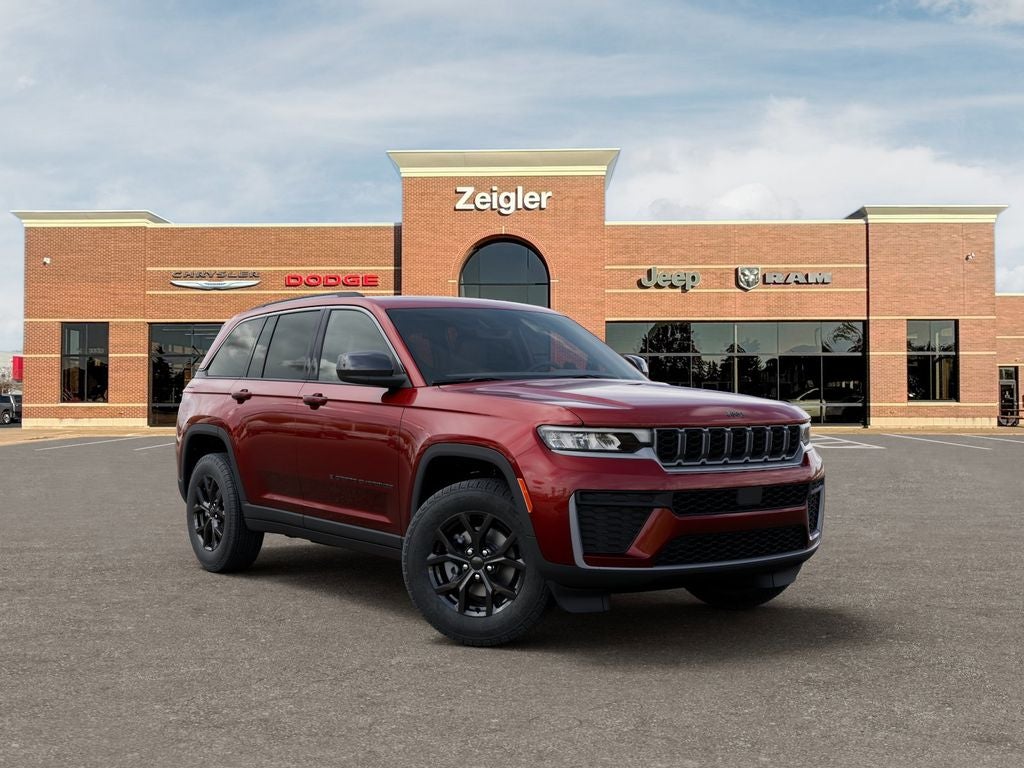 2026 Jeep Grand Cherokee Laredo Altitude
