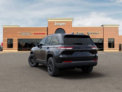 2026 Jeep Grand Cherokee Laredo