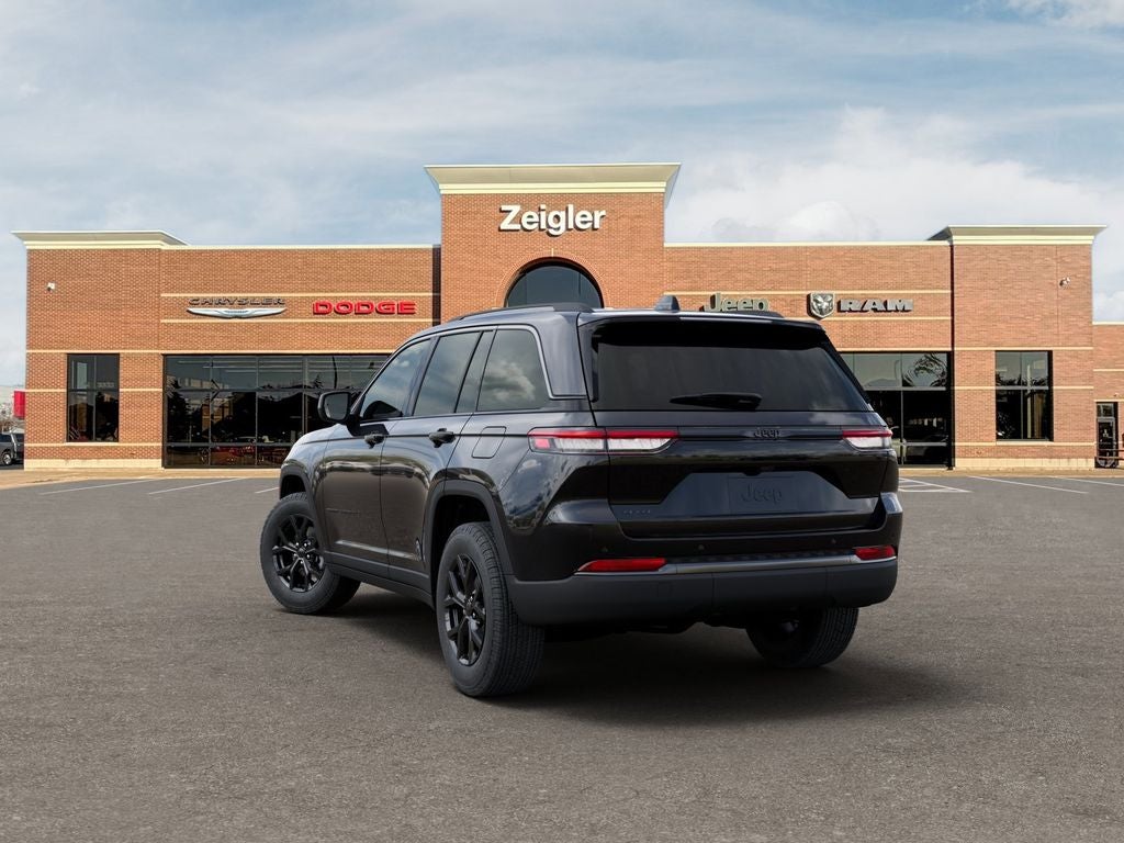 2026 Jeep Grand Cherokee Laredo