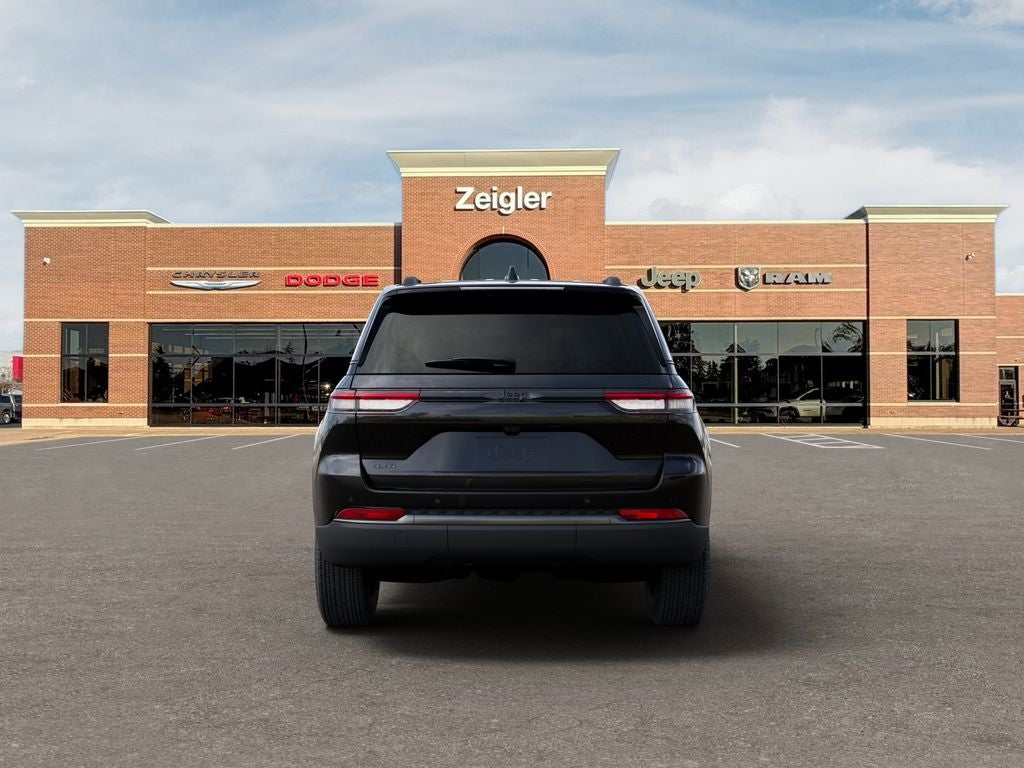 2026 Jeep Grand Cherokee Laredo