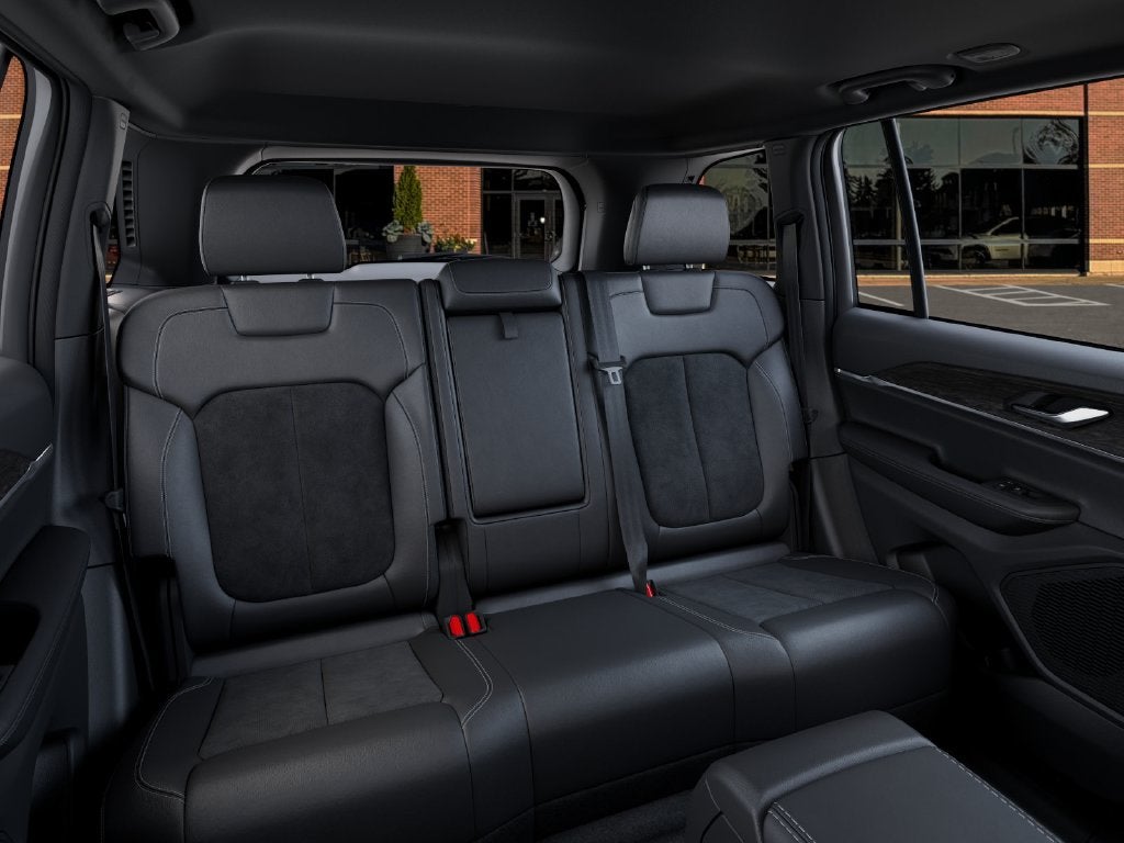 2027 Jeep Grand Cherokee Altitude