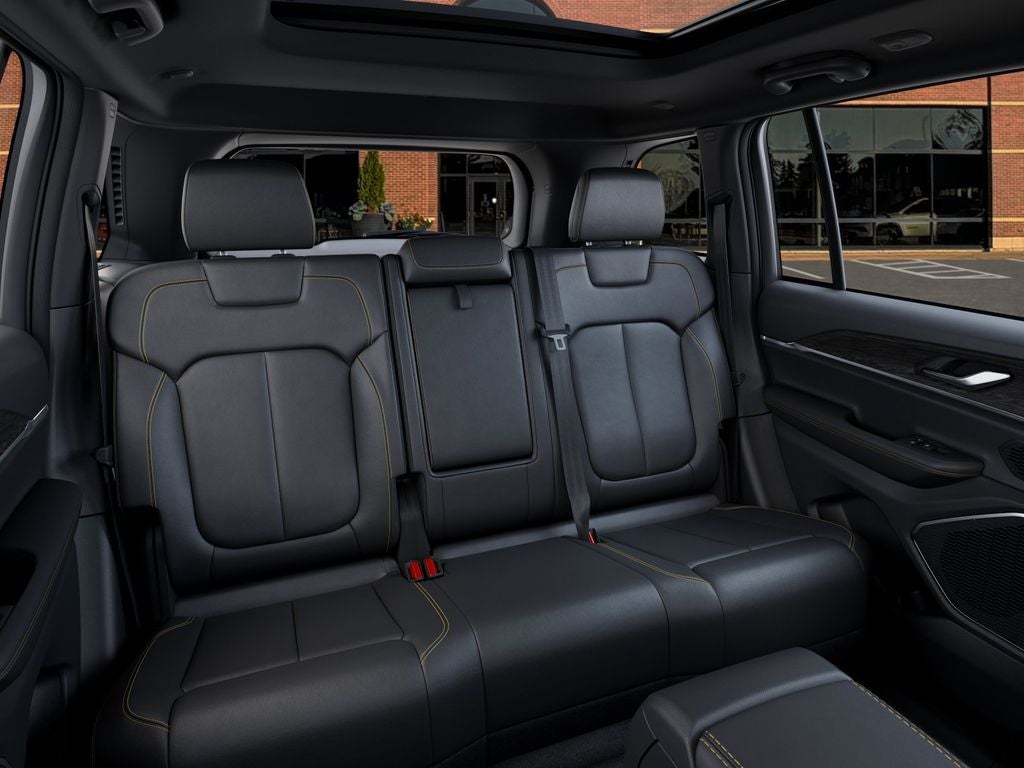 2026 Jeep Grand Cherokee Base