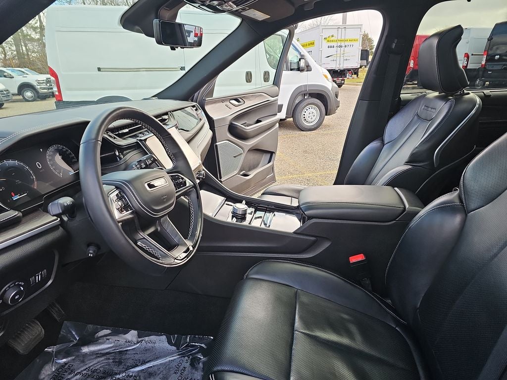 2022 Jeep Grand Cherokee Overland