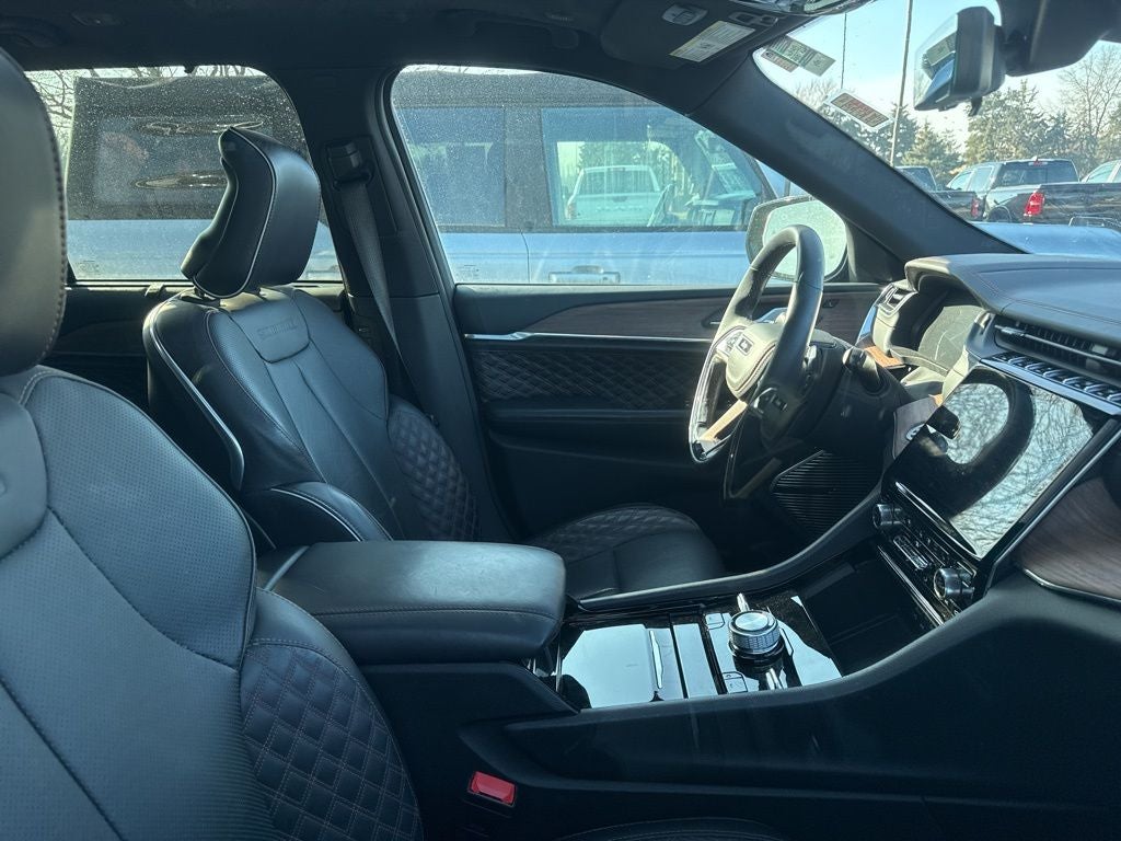 2023 Jeep Grand Cherokee Summit