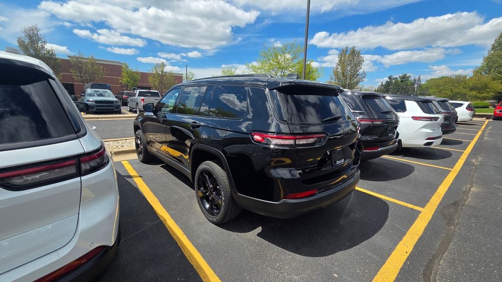 2023 Jeep Grand Cherokee L Altitude