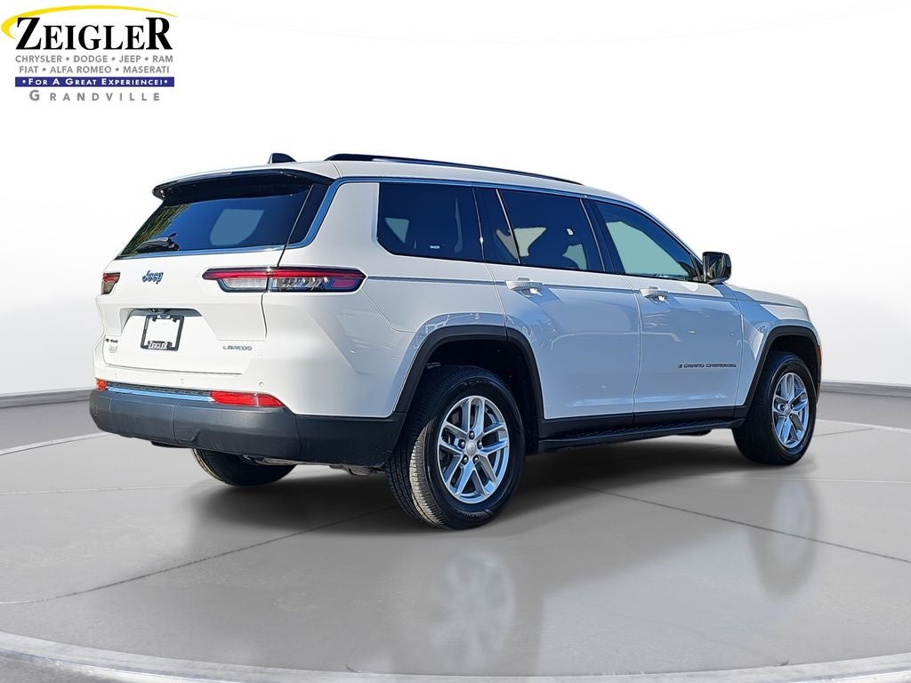 2022 Jeep Grand Cherokee L Laredo