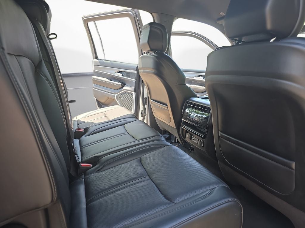 2025 Jeep Wagoneer Series II