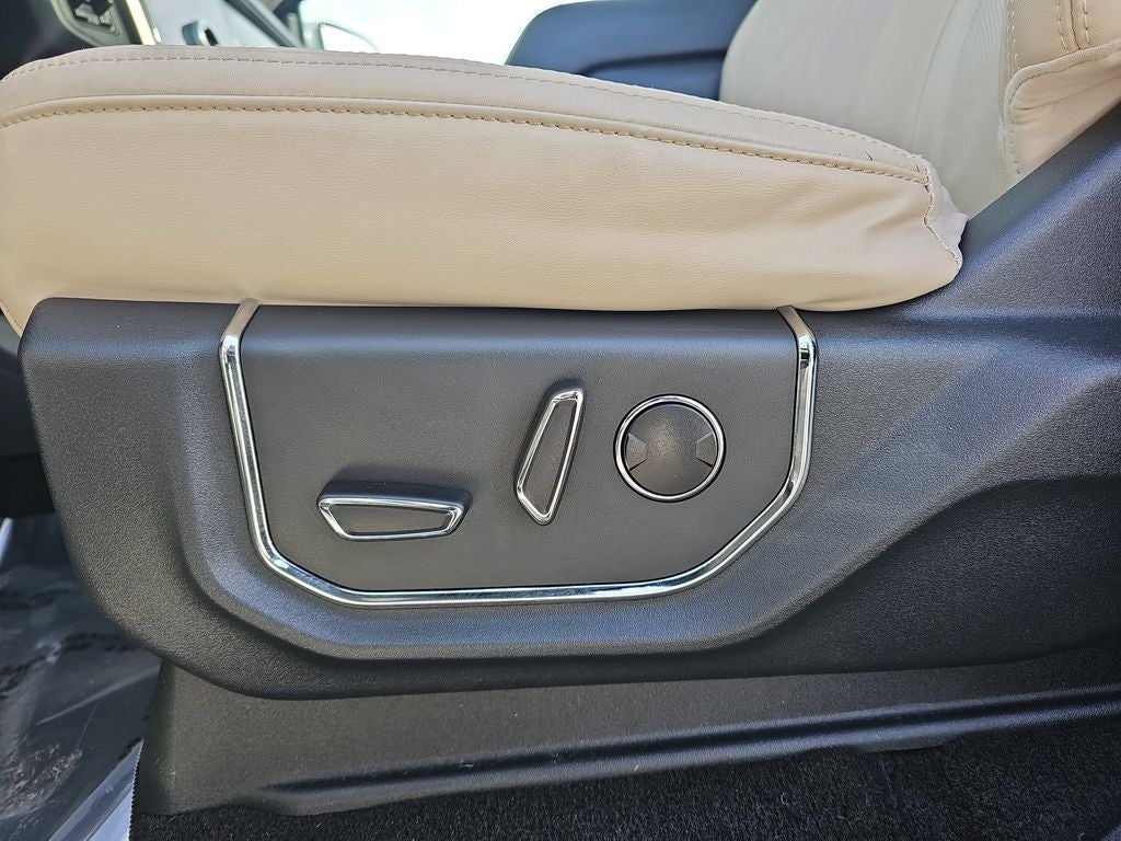 2023 Ford Expedition Max Platinum