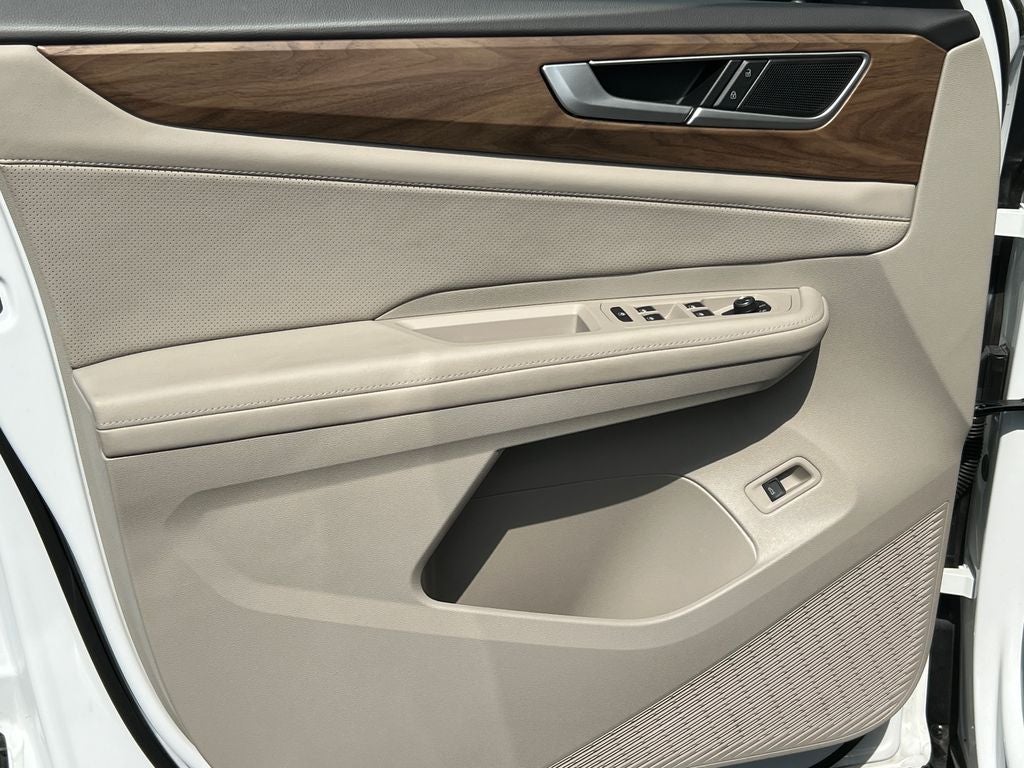 2026 Volkswagen Atlas SE w/Technology