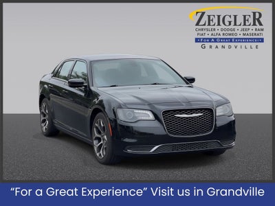 2018 Chrysler 300 Touring