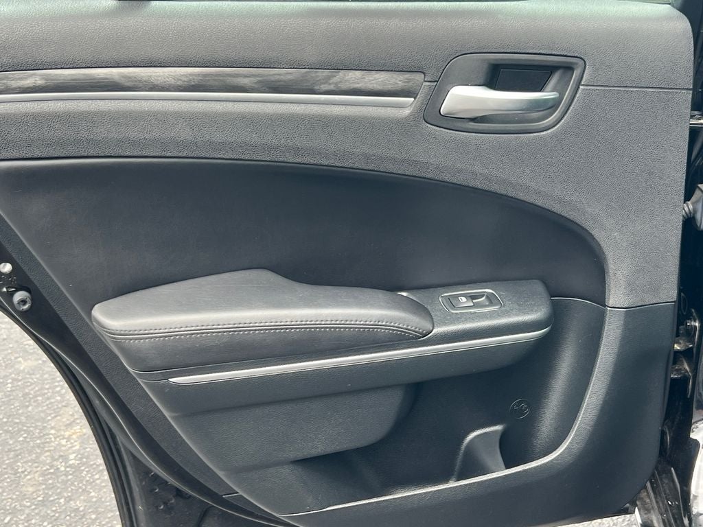 2018 Chrysler 300 Touring