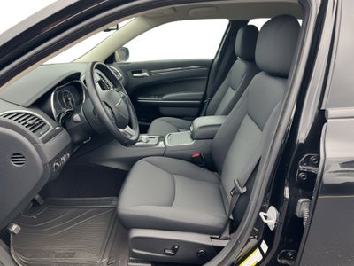 2018 Chrysler 300 Touring