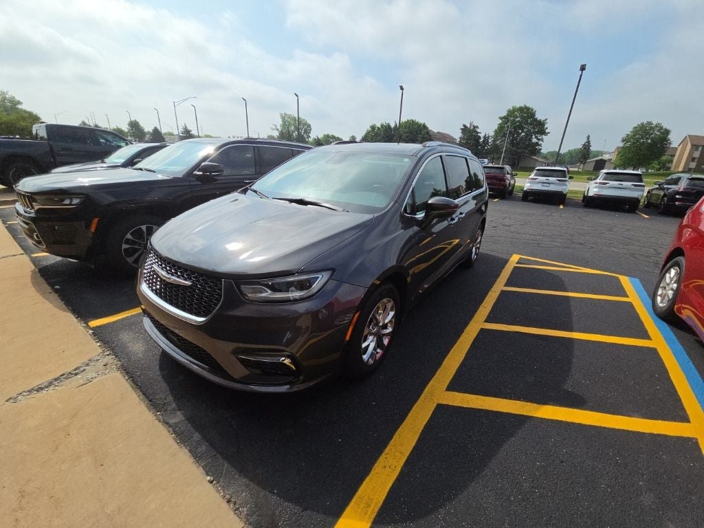 2021 Chrysler Pacifica Touring L