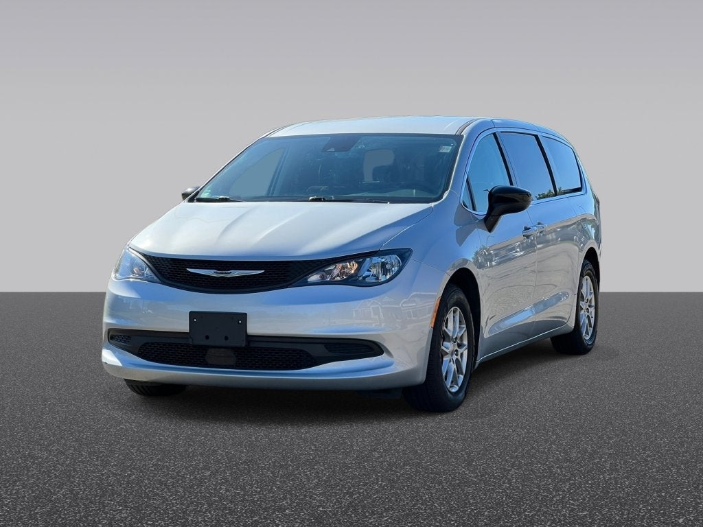2024 Chrysler Voyager LX