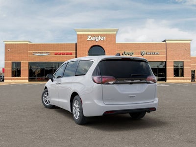 2026 Chrysler Voyager LX