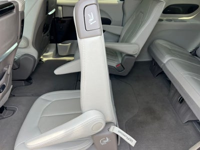 2020 Chrysler Pacifica Touring L Plus