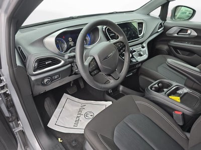 2023 Chrysler Pacifica Touring