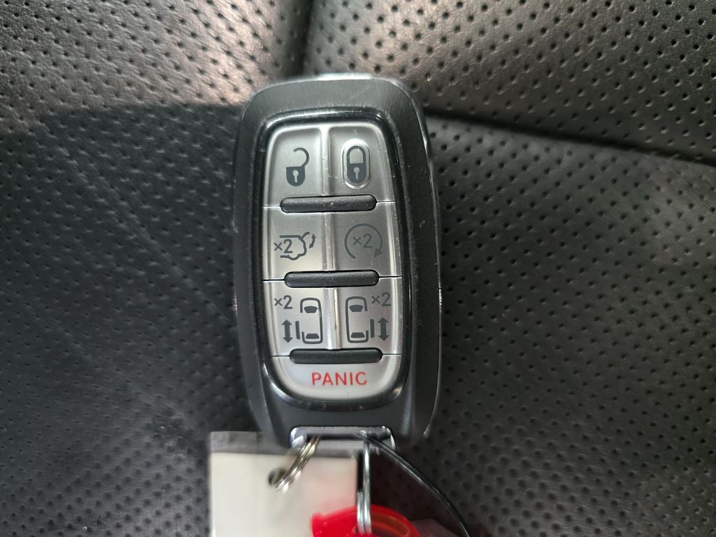 2025 Chrysler Pacifica Limited
