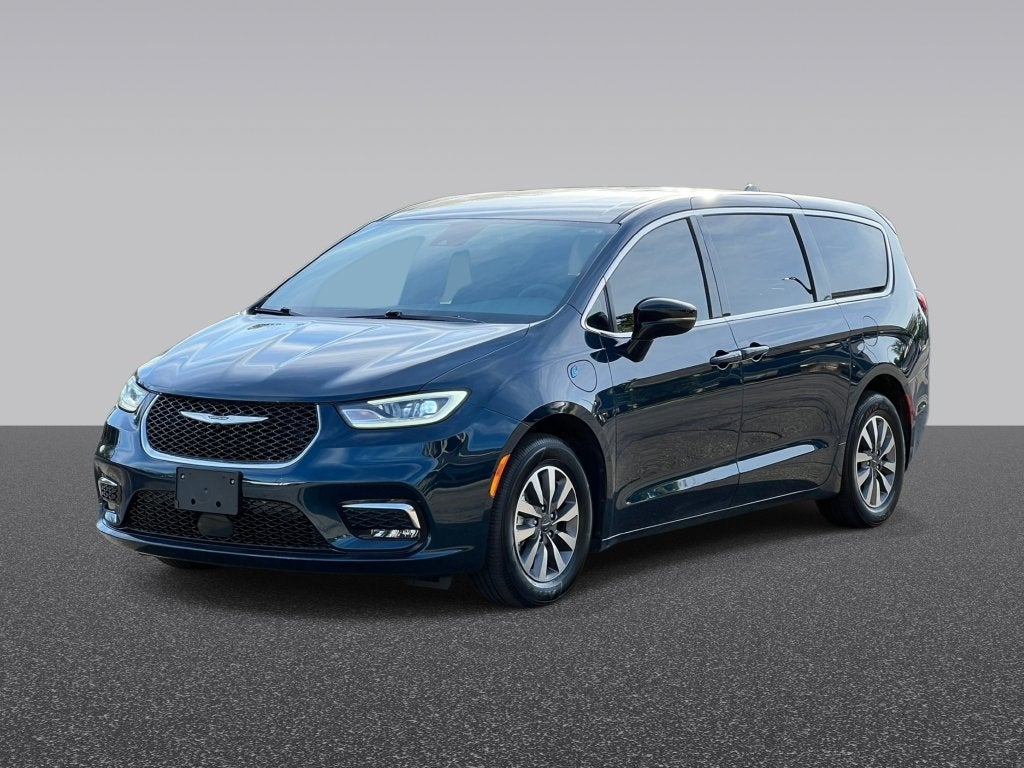2025 Chrysler Pacifica Hybrid Select