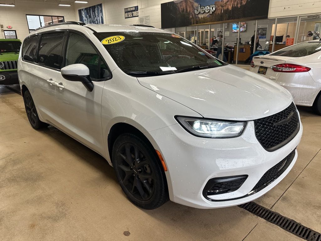 2023 Chrysler Pacifica Touring L AWD