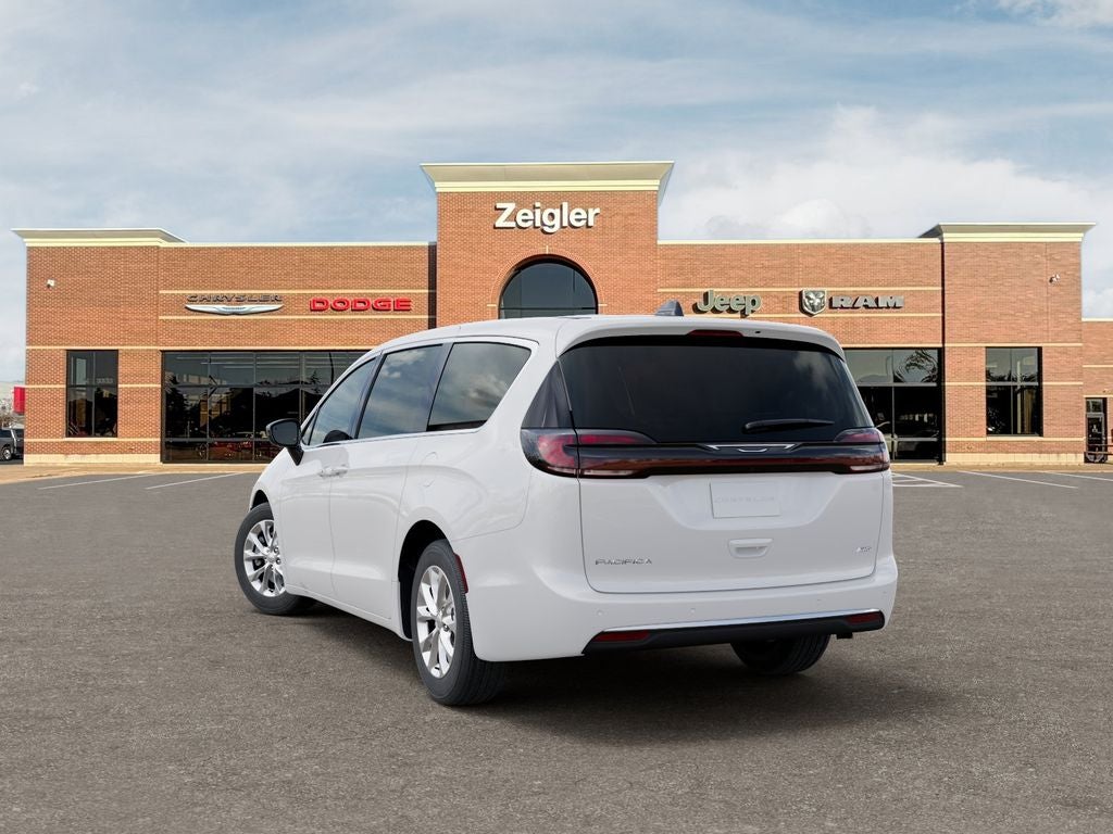 2027 Chrysler Pacifica Select