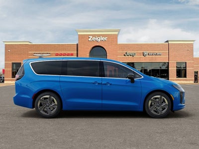 2027 Chrysler Pacifica Limited